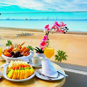 Puerto Bahia & Hotell